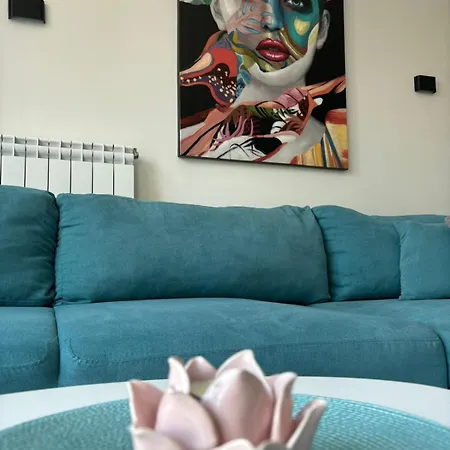 Turquoise Exotic Bliss Apartment Sofia